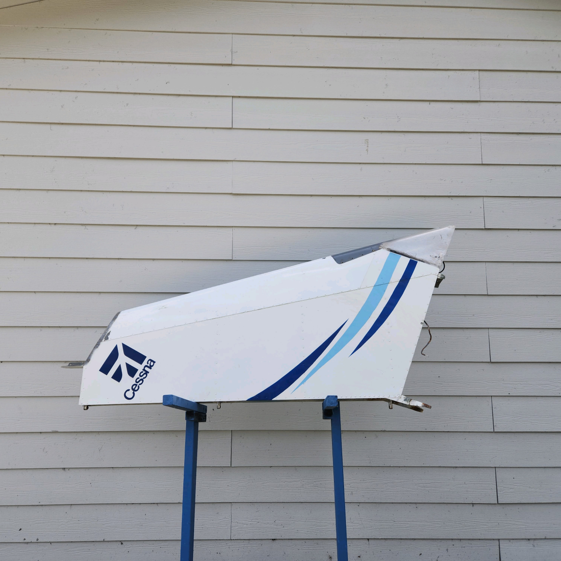 Used aircraft parts for sale, 0531006-203 cessna 172N Vertical Fin Assembly