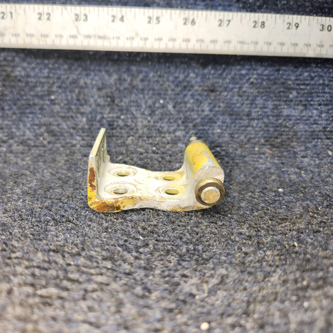 Used aircraft parts for sale, 35-410435 BEECHCRAFT 95-55B Cabin Door Upper Hinge