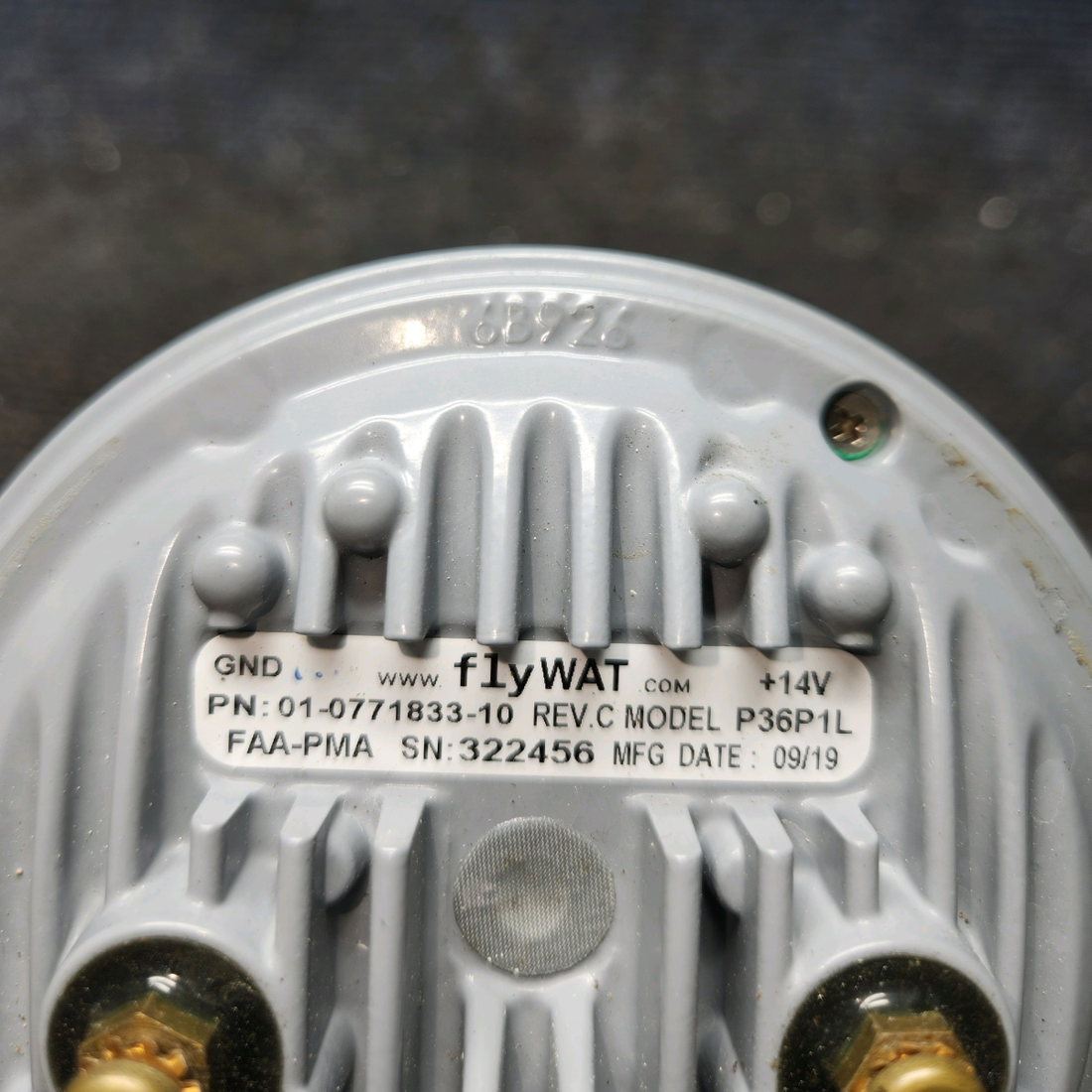 Used aircraft parts for sale, 01-0771833-10 Cessna 172E LED Replacement Landing Light - 14V