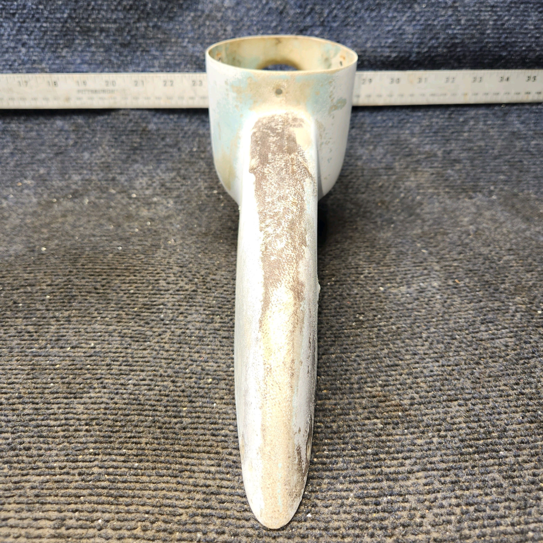 Used aircraft parts for sale, 0531007-3-791 Cessna 172F Rotating Beacon Vertical Fin Tip