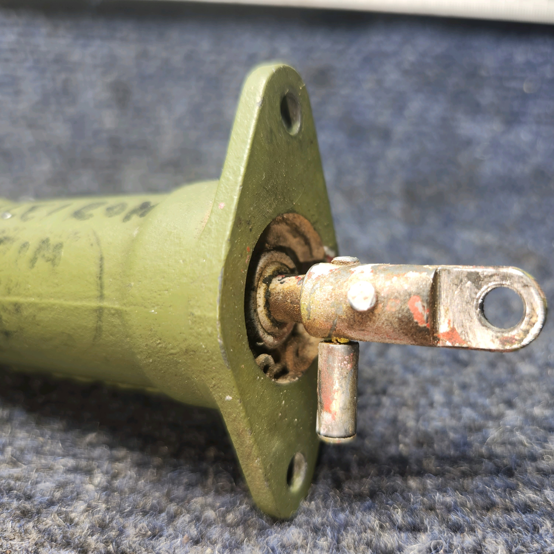 Used aircraft parts for sale, 45-524561 BEECHCRAFT 95-55B Trim Tab Actuator Assy