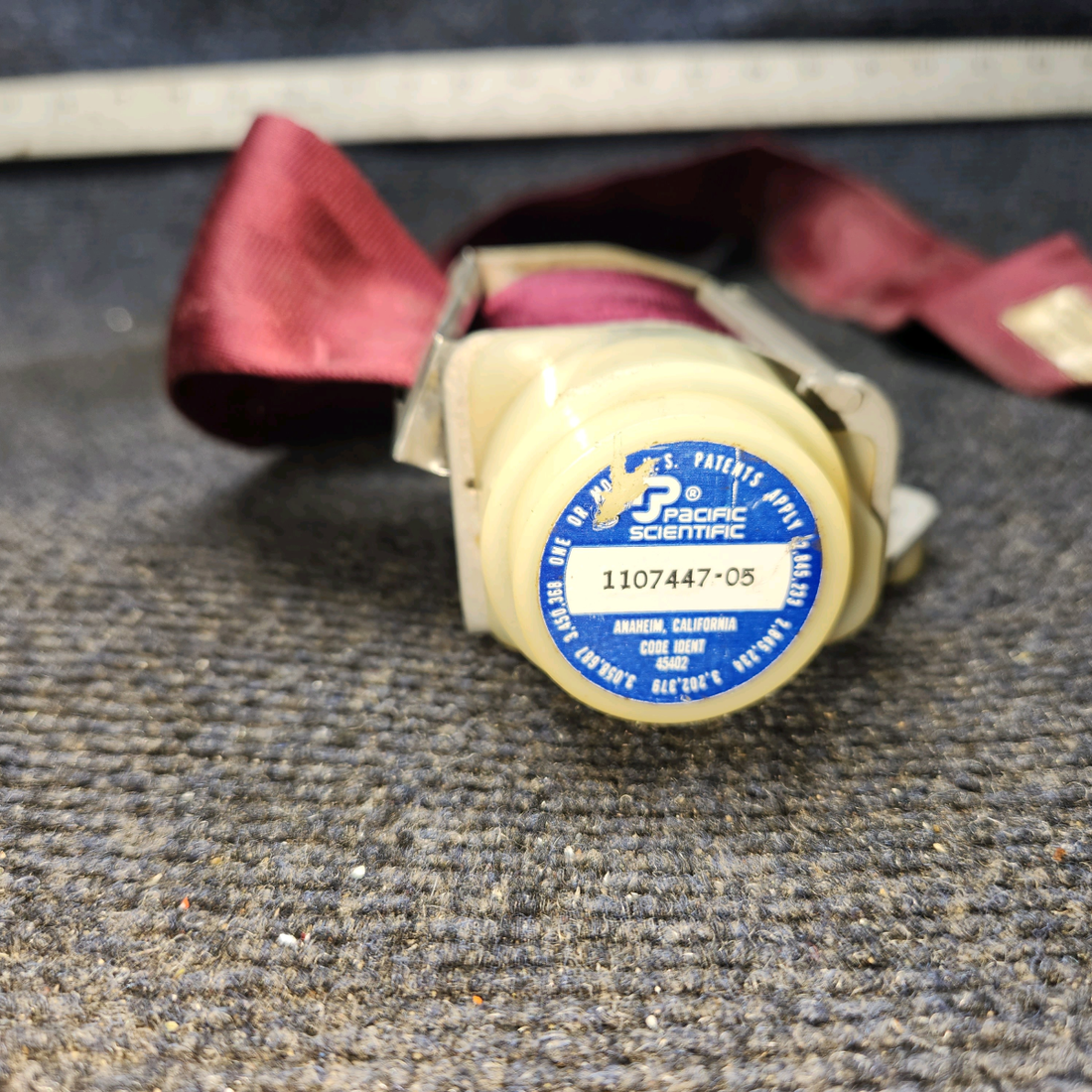 Used aircraft parts for sale, PS50039-4-16 Piper PA32RT-300 Forward Shoulder Belt with Inertia Reel