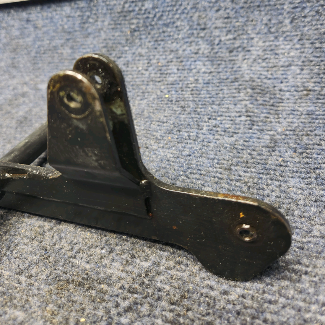 Used aircraft parts for sale, 35135-905 PIPER PA28-161 Warrior III AILERON BELLCRANK ASSY AILERON RH