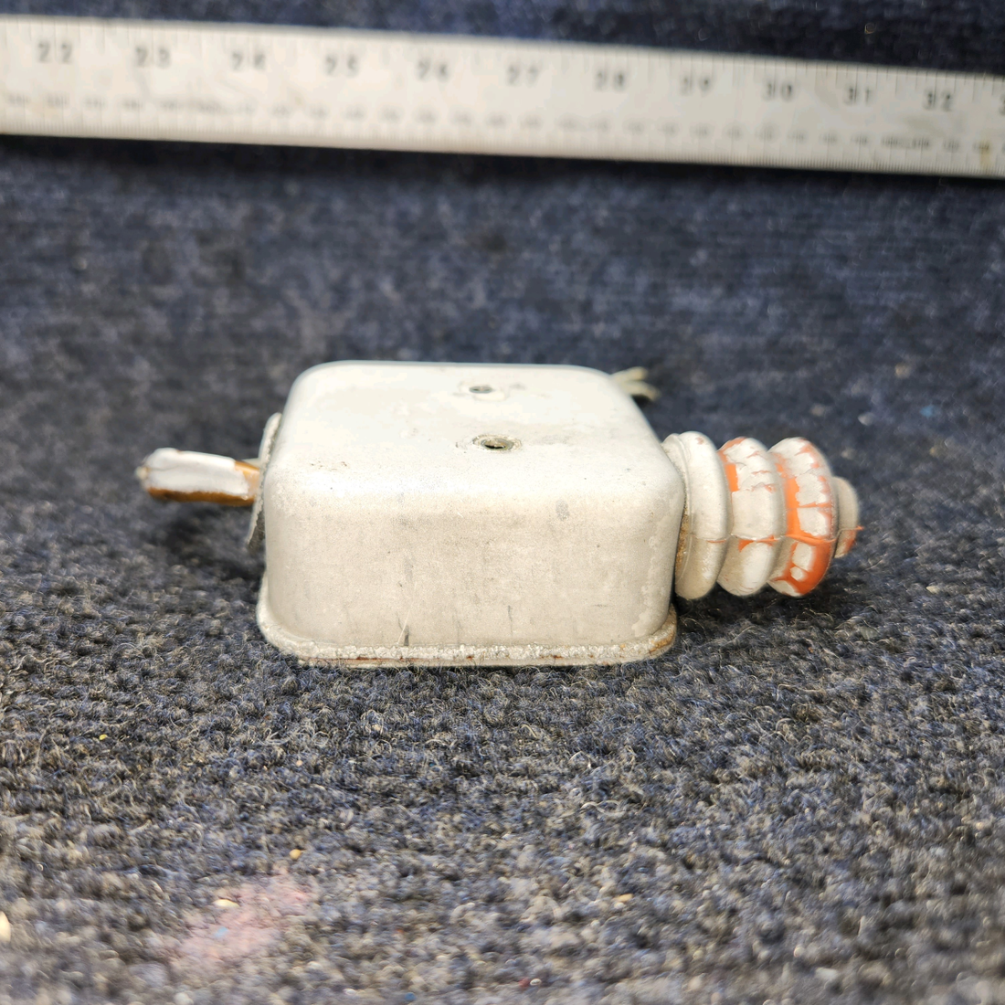 Used aircraft parts for sale, 95-361014 BEECHCRAFT 95-55B Landing Gear Safety Switch Assembly
