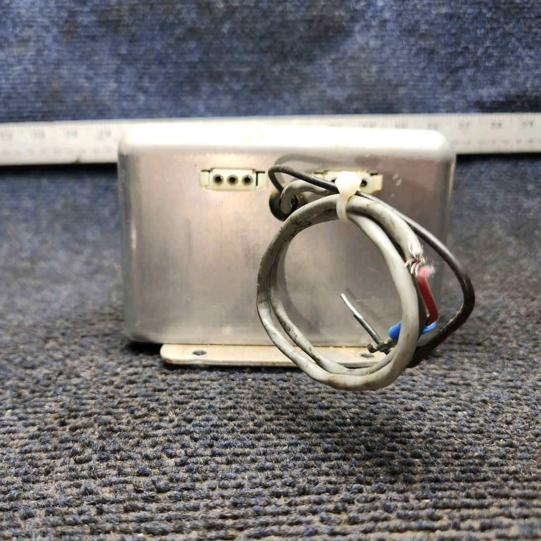 Used aircraft parts for sale, A413T2-14DF Whelen A413, T2-14-DF Strobe Light Power Supply 12V