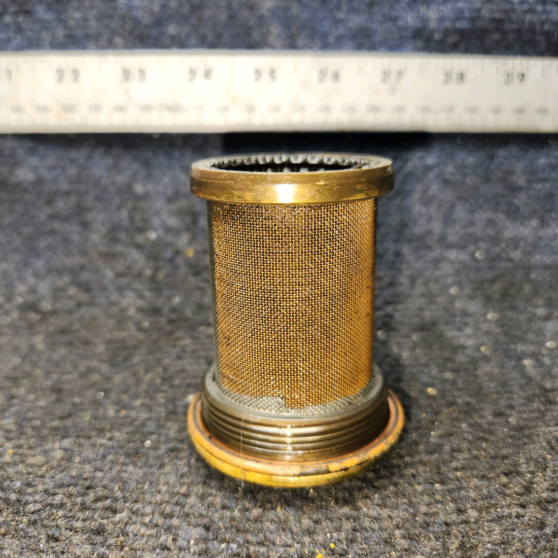 Used aircraft parts for sale, 530003 Continental O-300-D Cessna 172F Screen Assy Oil Pressure