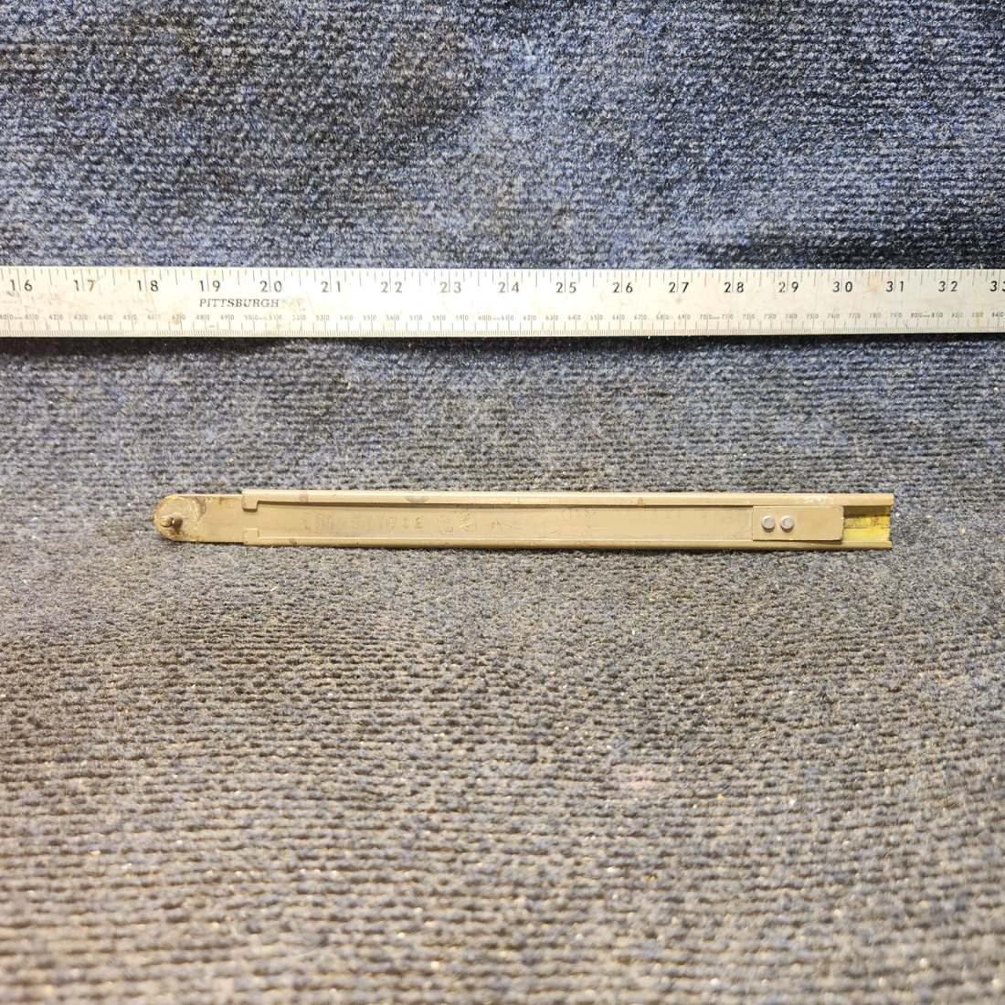 Used aircraft parts for sale, 350154-901 Hold Open Door Assy Baggage