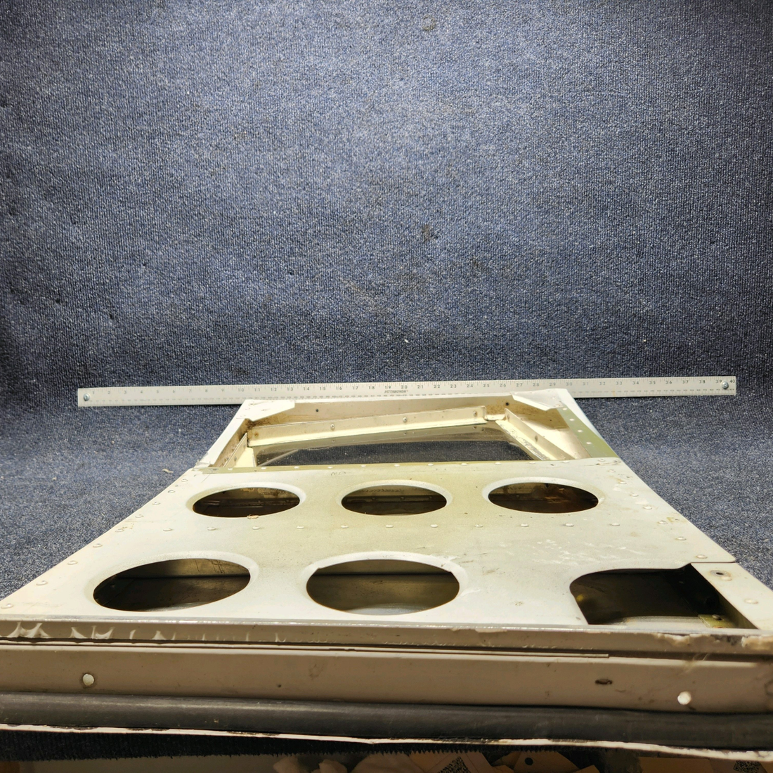 Used aircraft parts for sale, 69853-006 & 69853-806 Piper PA32RT-300 FORWARD BAGGAGE DOOR STRUCTURE ASSY PLEASE SEE PICS.