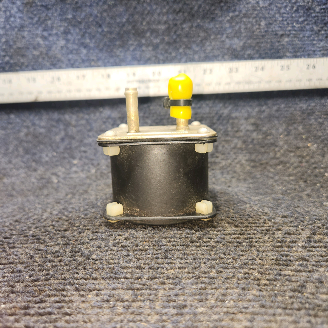 Used aircraft parts for sale, 1G10-1 Airborne Piper PA28-140 Vacuum Gage