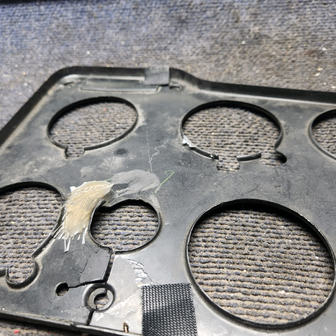 Used aircraft parts for sale, 0413434-1 cessna 150G Instrument Panel Cover – Left Shock Mount