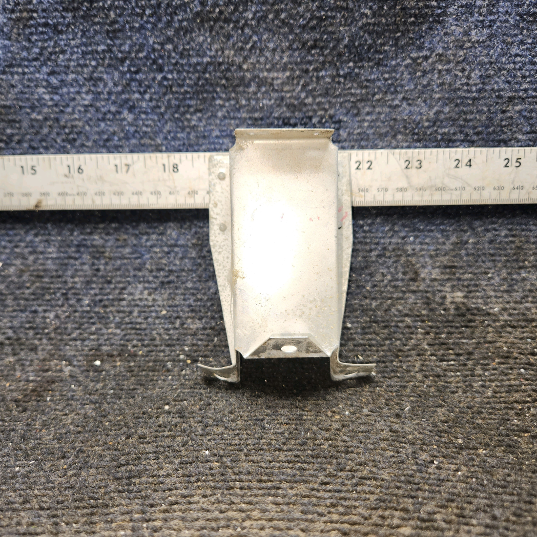 Used aircraft parts for sale, 0700326-1 Cessna 172E LH & RH Rear Seat Vent Brackets