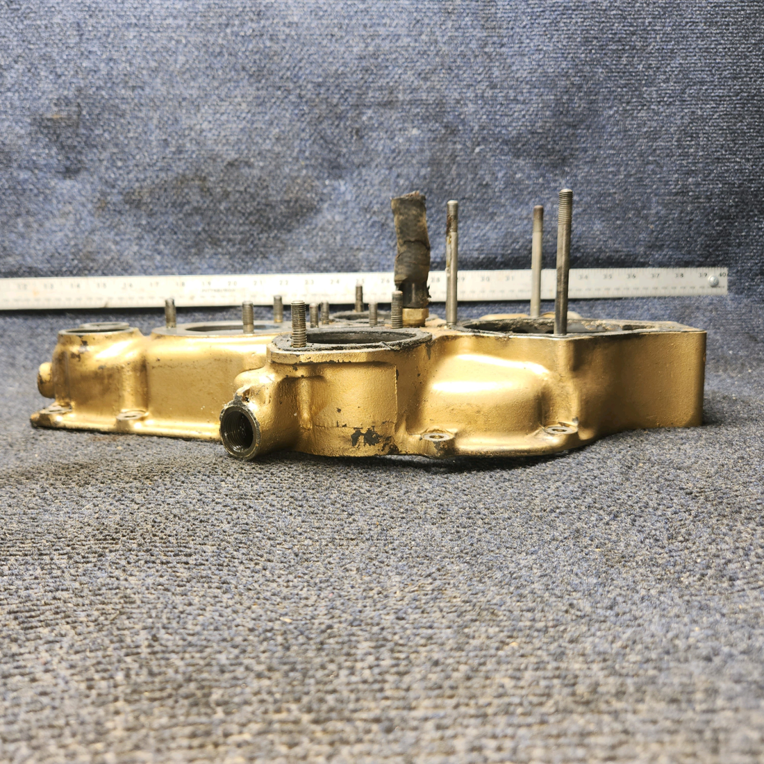 Used aircraft parts for sale, 530007 Continental O-300 C-145 Cessna 172F Engine Accessory Case