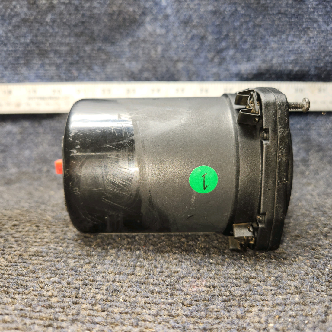 Used aircraft parts for sale, C661071-0101 United Instruments 5934P-1 Cessna 172 Altimeter