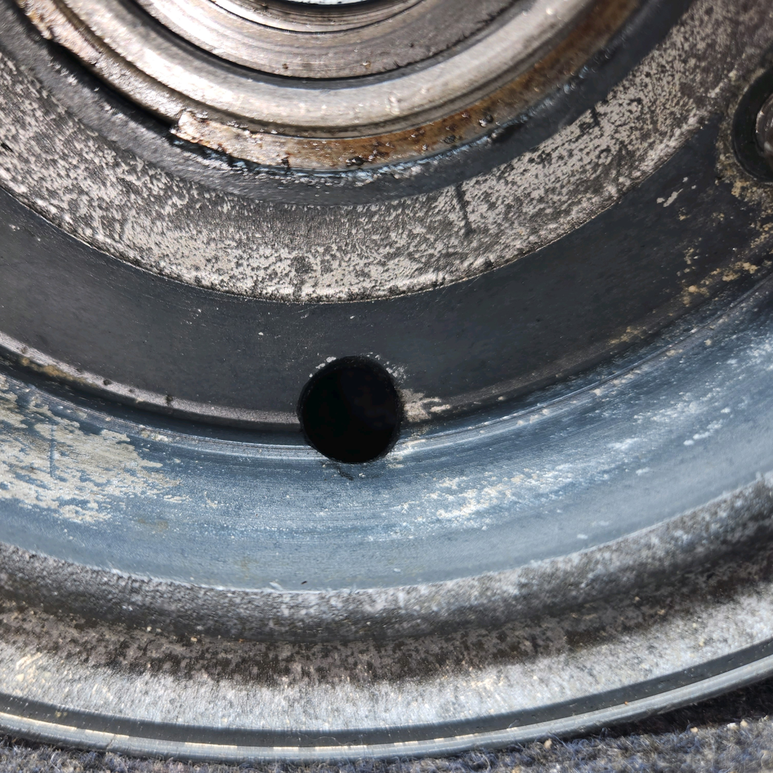 Used aircraft parts for sale, 40-86 Cleveland Cessna 172F 6.00-6 Main Wheel Assembly