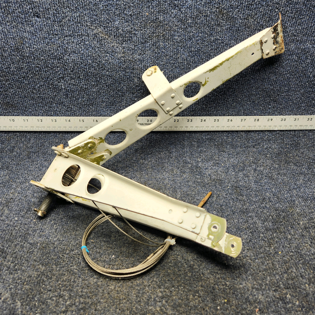 Used aircraft parts for sale, 65258-013 PIPER PA28-140 STABILATOR TRIM SUPPORT ASSY