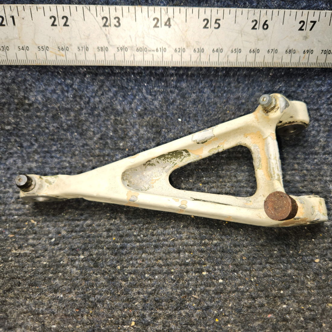 Used aircraft parts for sale, 35-825060 BEECHCRAFT F35 Nose Gear Torque Knee Assembly Upper or Lower