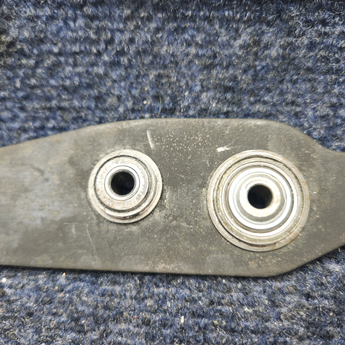 Used aircraft parts for sale, 2460016-1 Cessna 172RG Elevator Bellcrank FWD Assembly