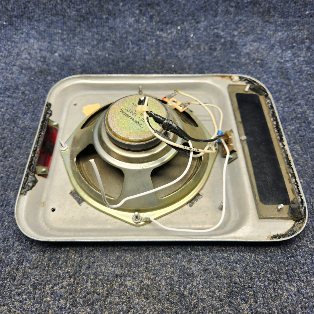 Used aircraft parts for sale, 35-344140-602 BEECHCRAFT F35 OVERHEAD DOME LIGHT FRAME / SPEAKER COVER