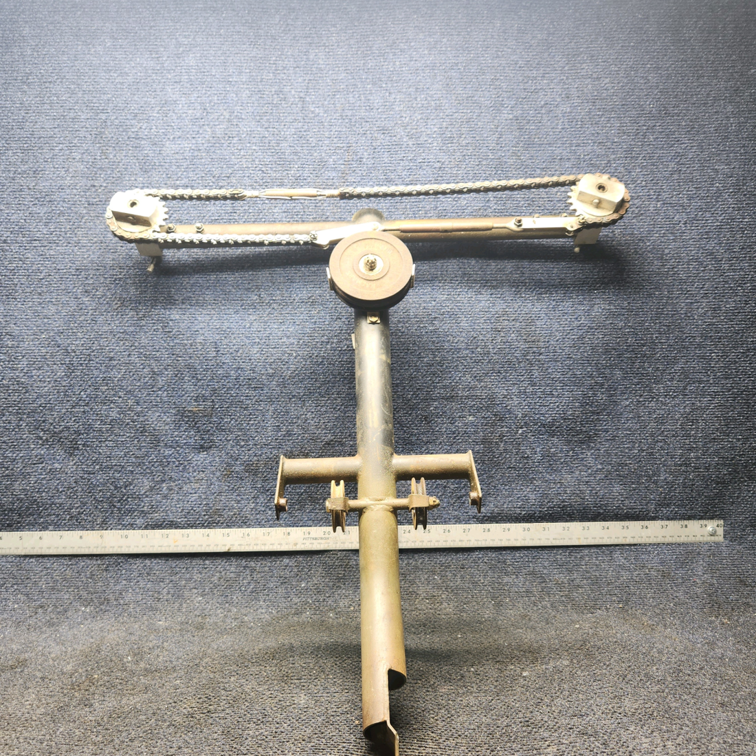 Used aircraft parts for sale, 169-524018-601 Beechcraft C23 SUNDOWNER Control Column Assembly