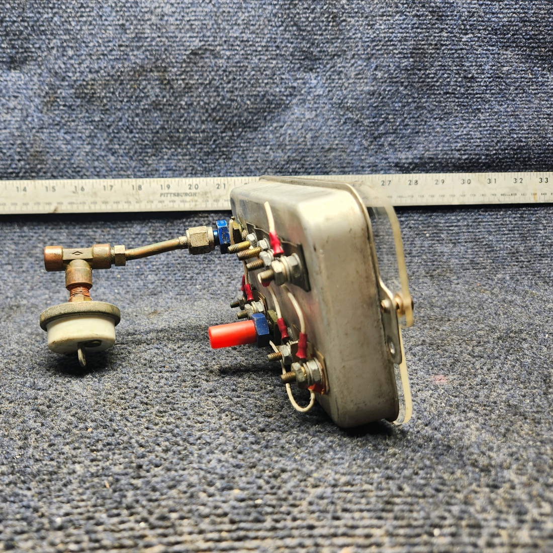 Used aircraft parts for sale, 63922-002 PIPER PA28-140 Cluster Assy - Instruments Engine