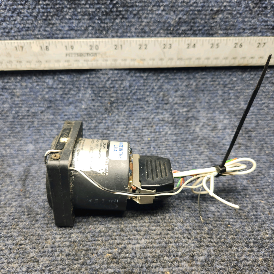 Used aircraft parts for sale, 2010056-00L Mid-Continent Mooney M20K LORAN COURSE DEVIATION INDICATOR (LIGHTED)