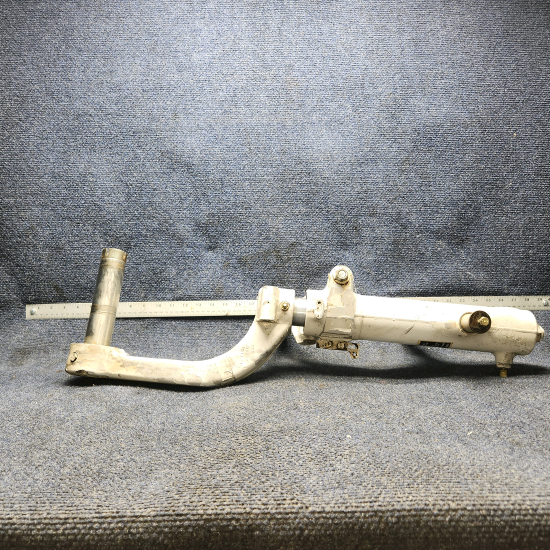 Used aircraft parts for sale, 67927-009 PIPER PA28RT-201 Main Gear Assy RH