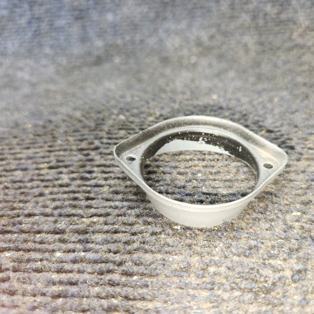 Used aircraft parts for sale, A425A Whelen Tail Strobe Lens Retainer