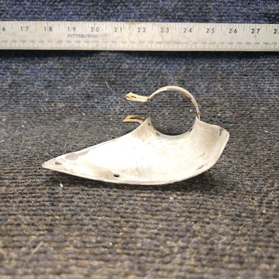 Used aircraft parts for sale, 0541191-2 cessna 172N Main Landing Gear Cover Plate Assembly – RH
