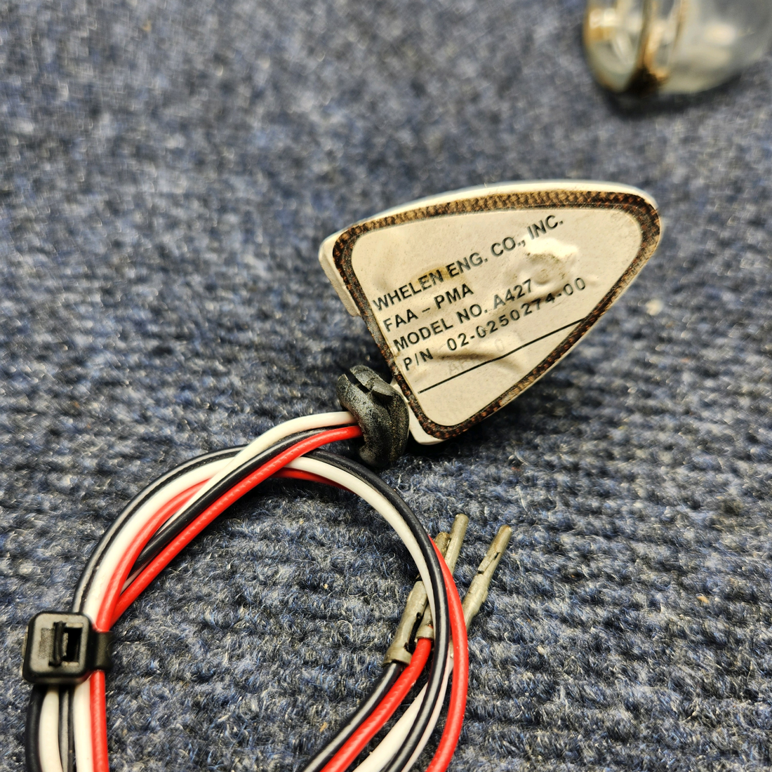 Used aircraft parts for sale, A427 WHELEN Beechcraft C23 SUNDOWNER STROBE LIGHT -LENT