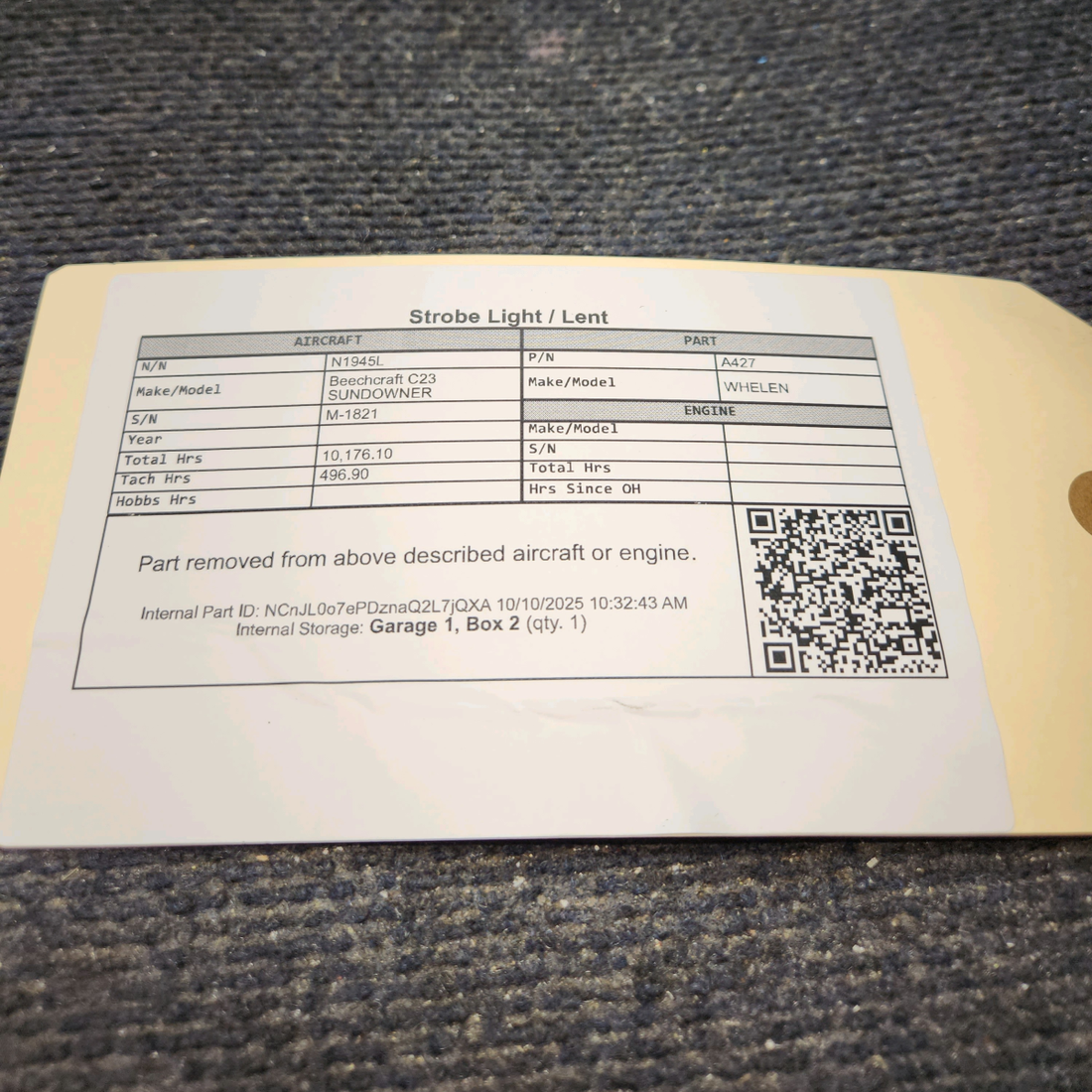 Used aircraft parts for sale, A427 WHELEN Beechcraft C23 SUNDOWNER Strobe Light Lens