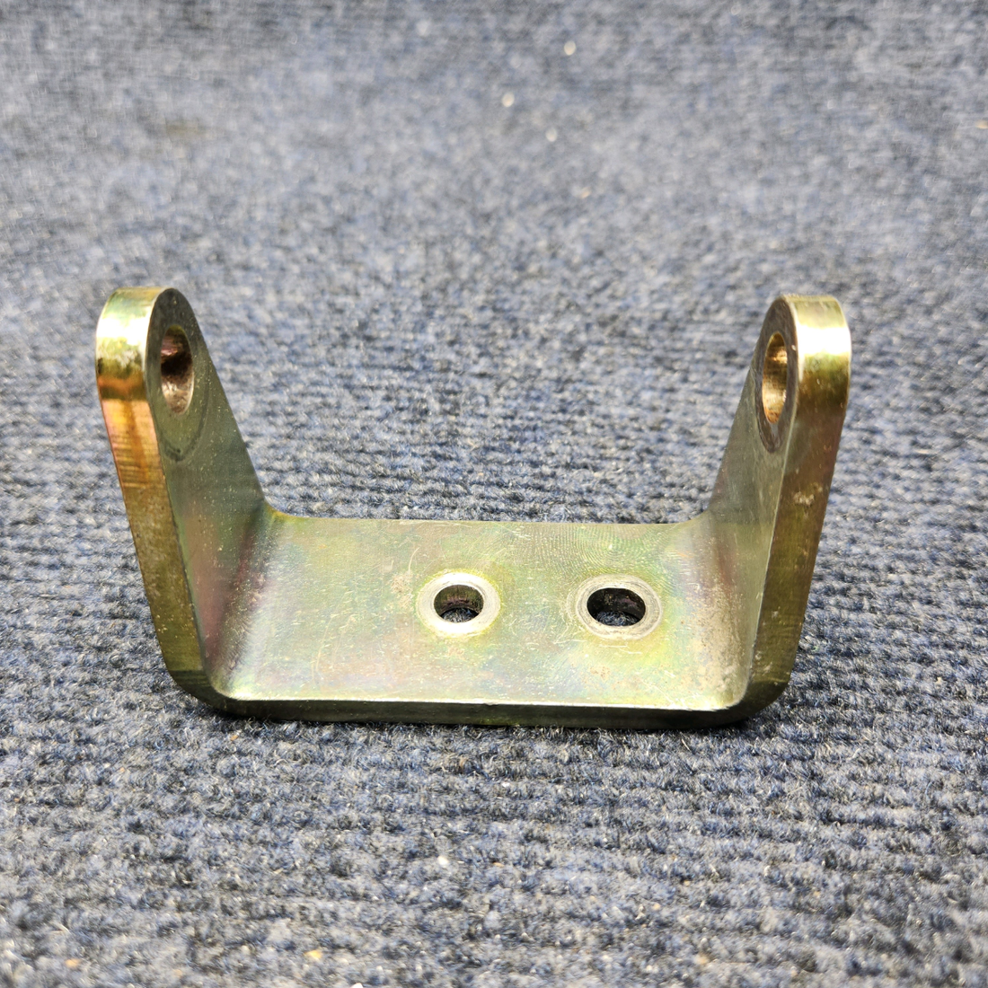 Used aircraft parts for sale, 07-031131 PIPER PA28-140 ALTERNATOR BRACKET