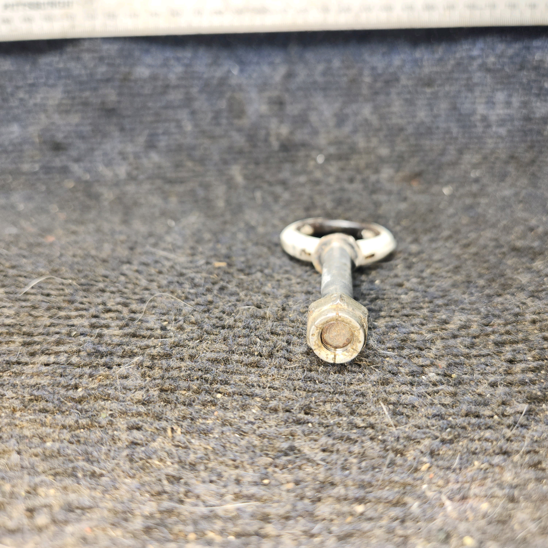 Used aircraft parts for sale, 0541115-3 cessna 172N Wing Tie-Down Eyebolt