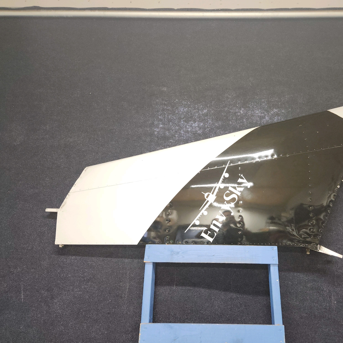 Used aircraft parts for sale, 0531006-64 Cessna 172E Vertical Stabilizer Fin Assembly