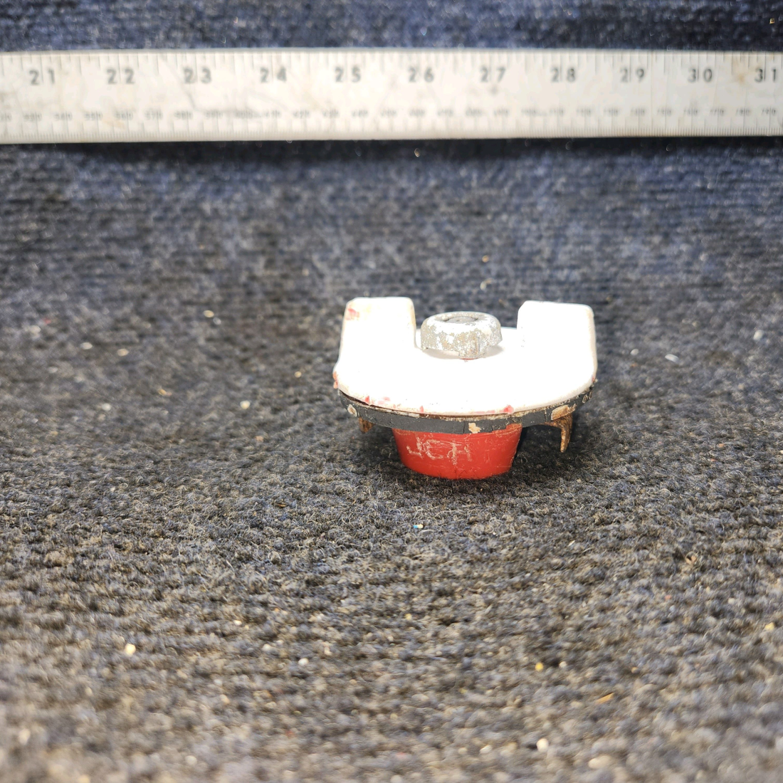 Used aircraft parts for sale, 0311360-4 Cessna 172F Fuel Cap