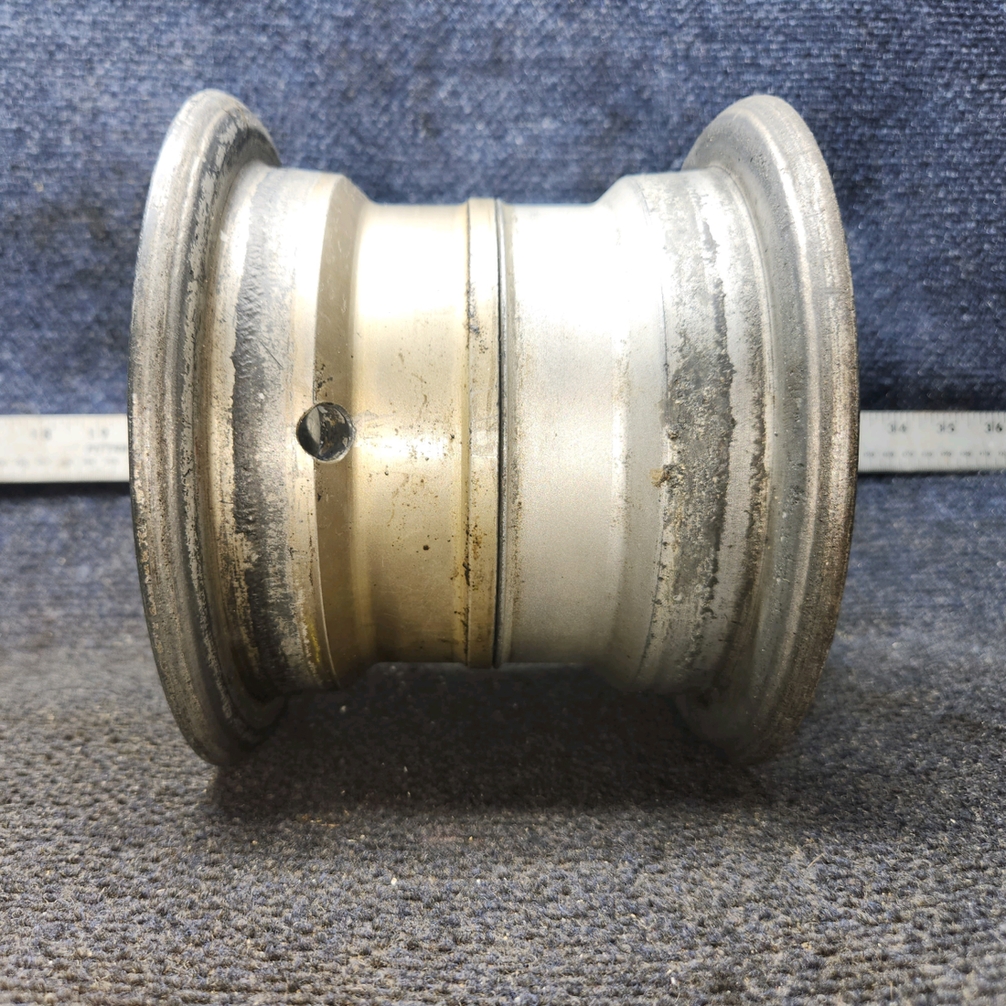 Used aircraft parts for sale, C163001-0103 Cessna 182G Main Gear Wheel