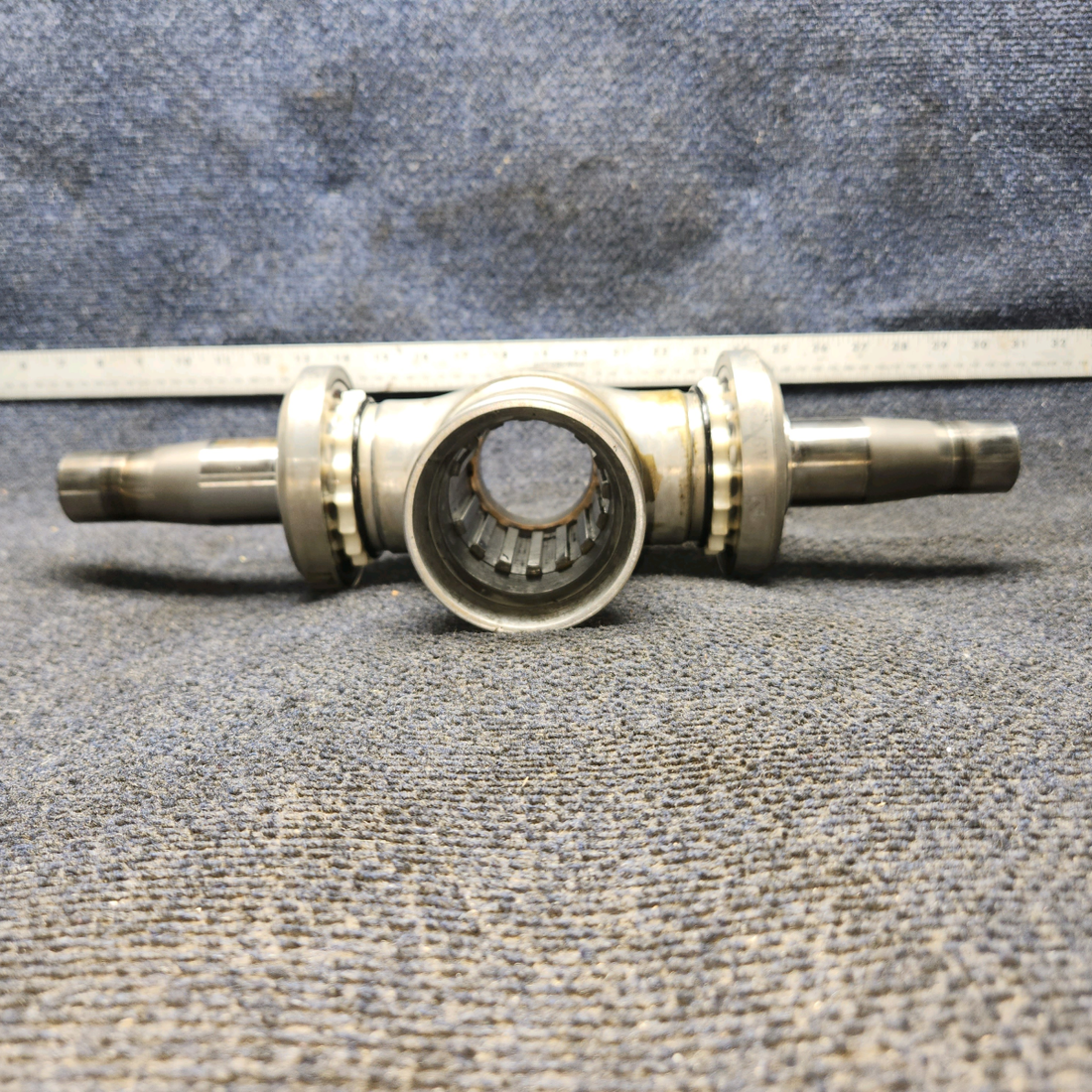 Used aircraft parts for sale, HC-A2V20-4A1 Hartzell BEECHCRAFT F35 Two Blade Preopeller W/ Adapter Kit Logs  (Prop Stuck)