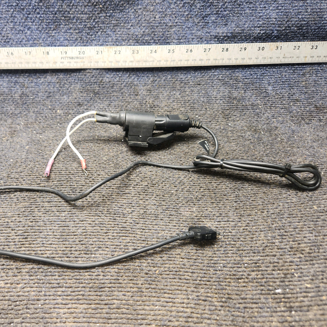 Used aircraft parts for sale, GDL 39 Garmin GDL 39 3D cessna 172k (ADS-B) Traffic and Subscription-free Weather