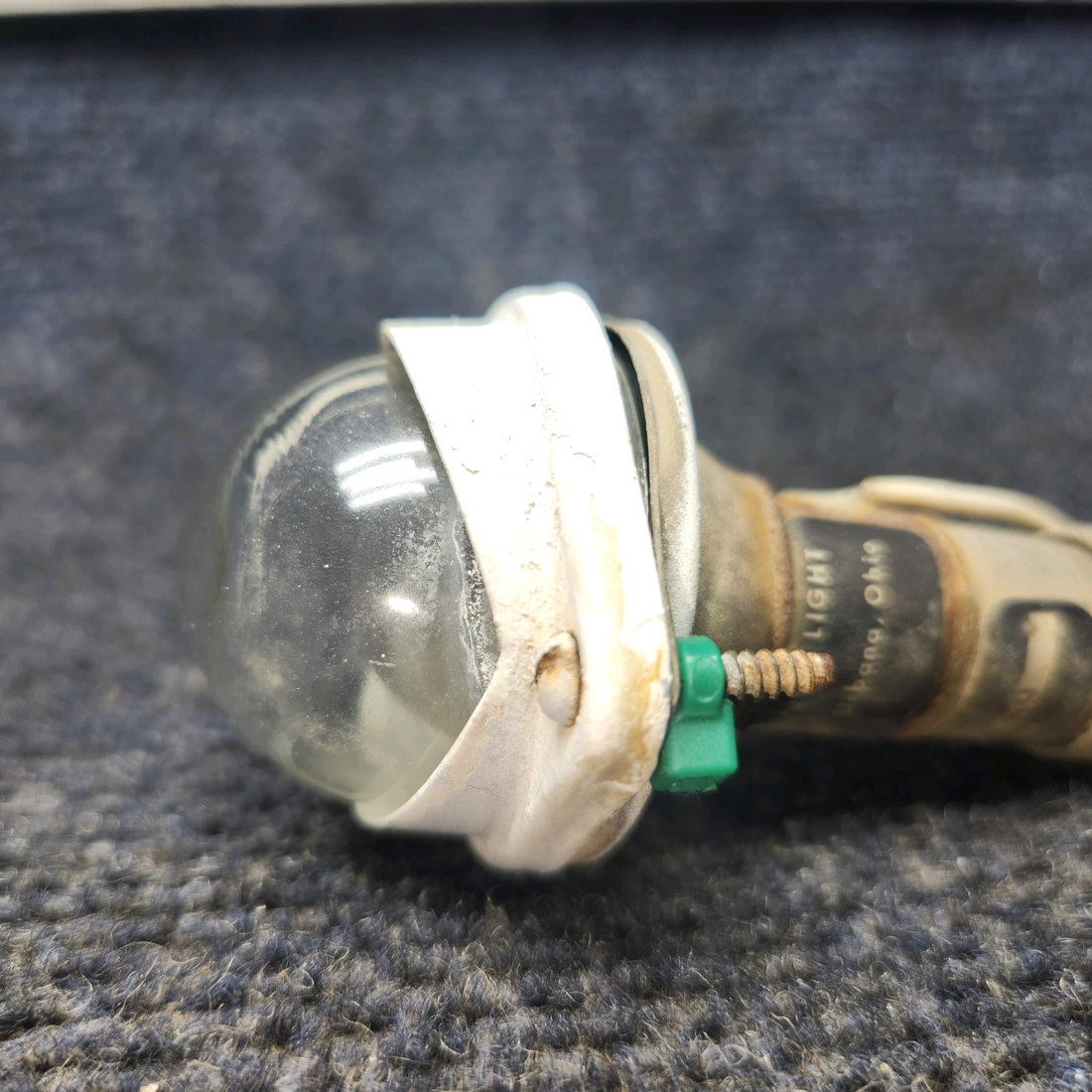 Used aircraft parts for sale, A-2064-1073 Grimes Piper PA28-140 Rear Position Light with Lens and Retainer