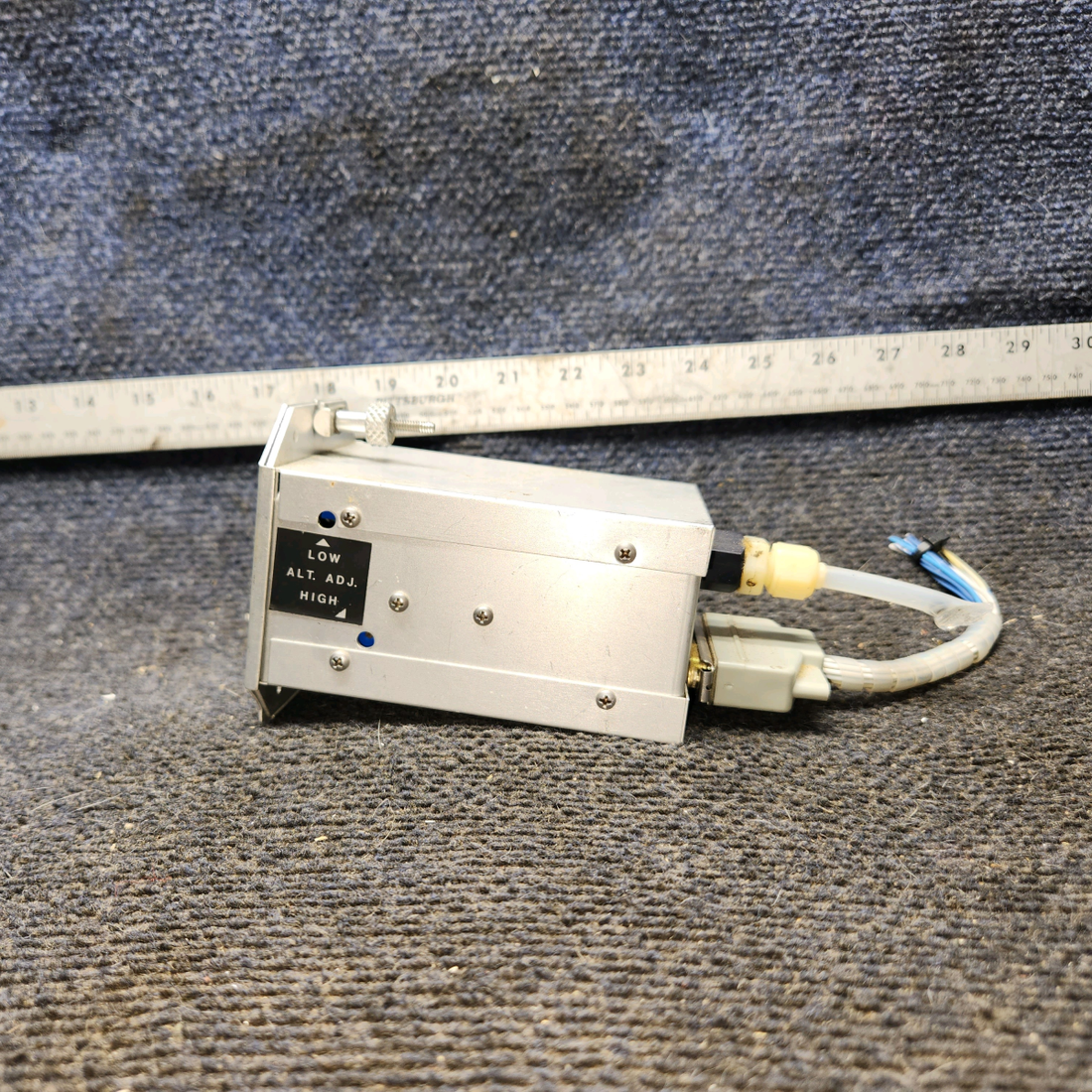 Used aircraft parts for sale, AR-850 Narco cessna 172N Altitude Reporter