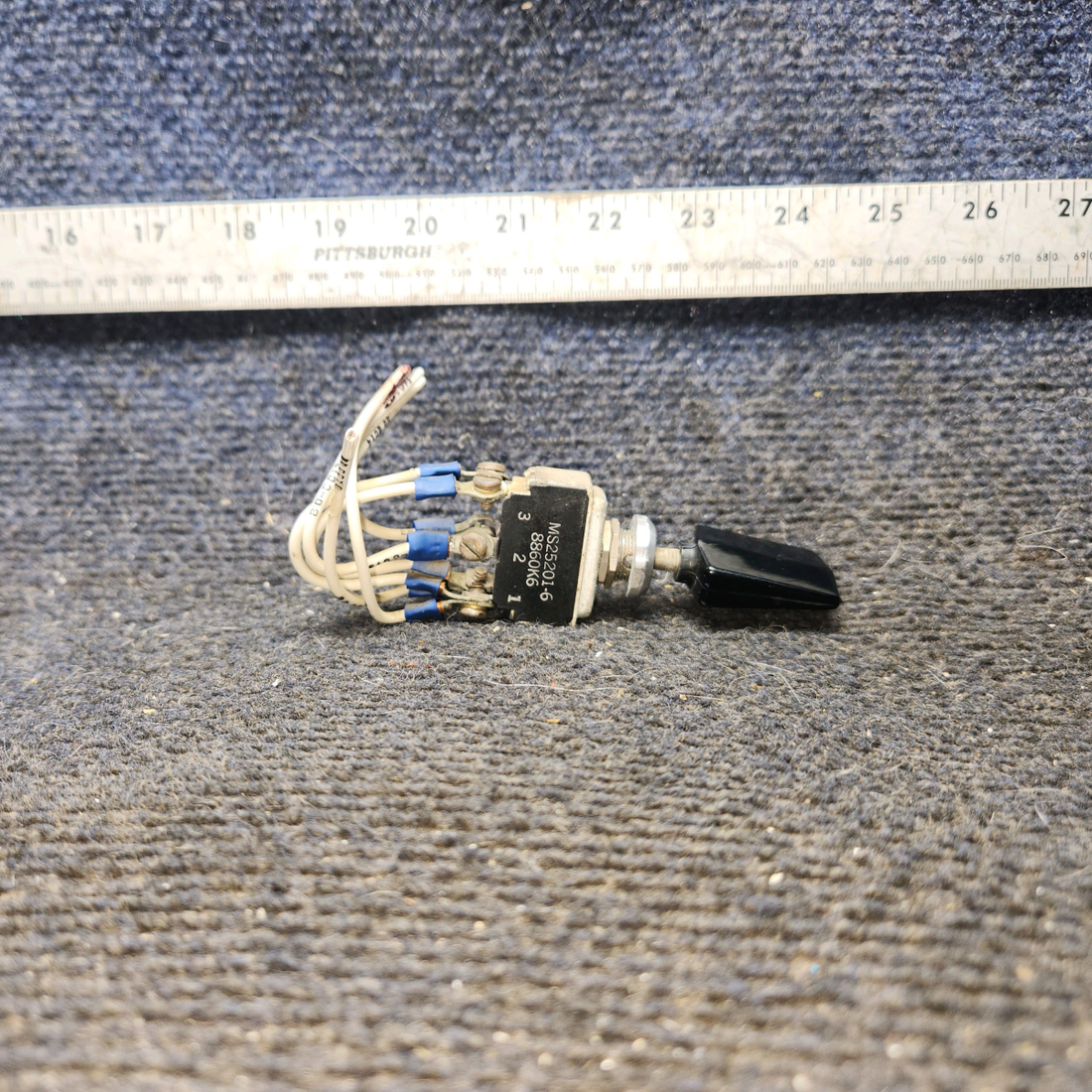 Used aircraft parts for sale, MS25201-6 cessna 172k Flap Position Switch