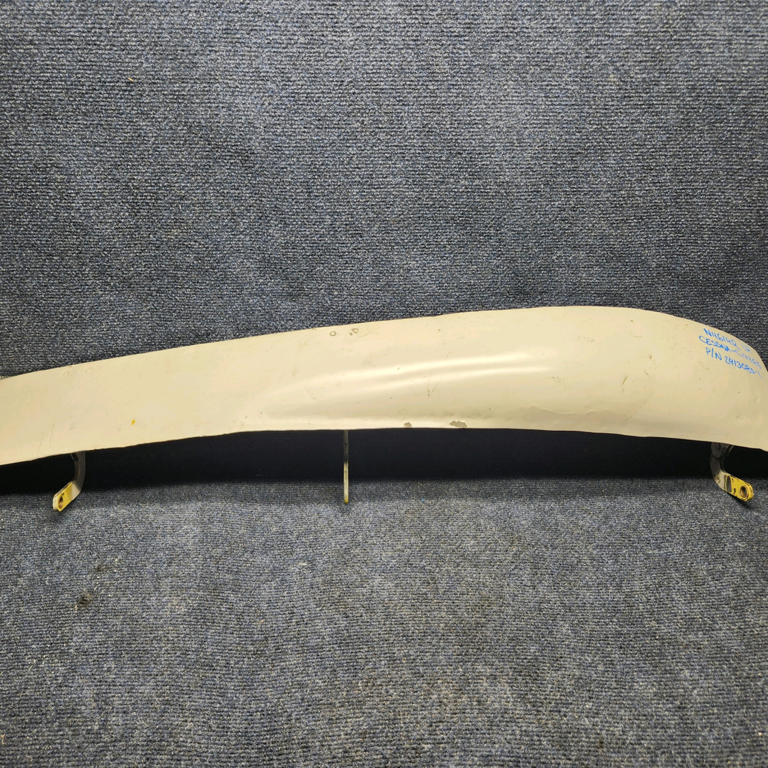 Used aircraft parts for sale, 2413083-1 CESSNA C172RG NOSE GEAR DOOR ASSEMBLY  LH