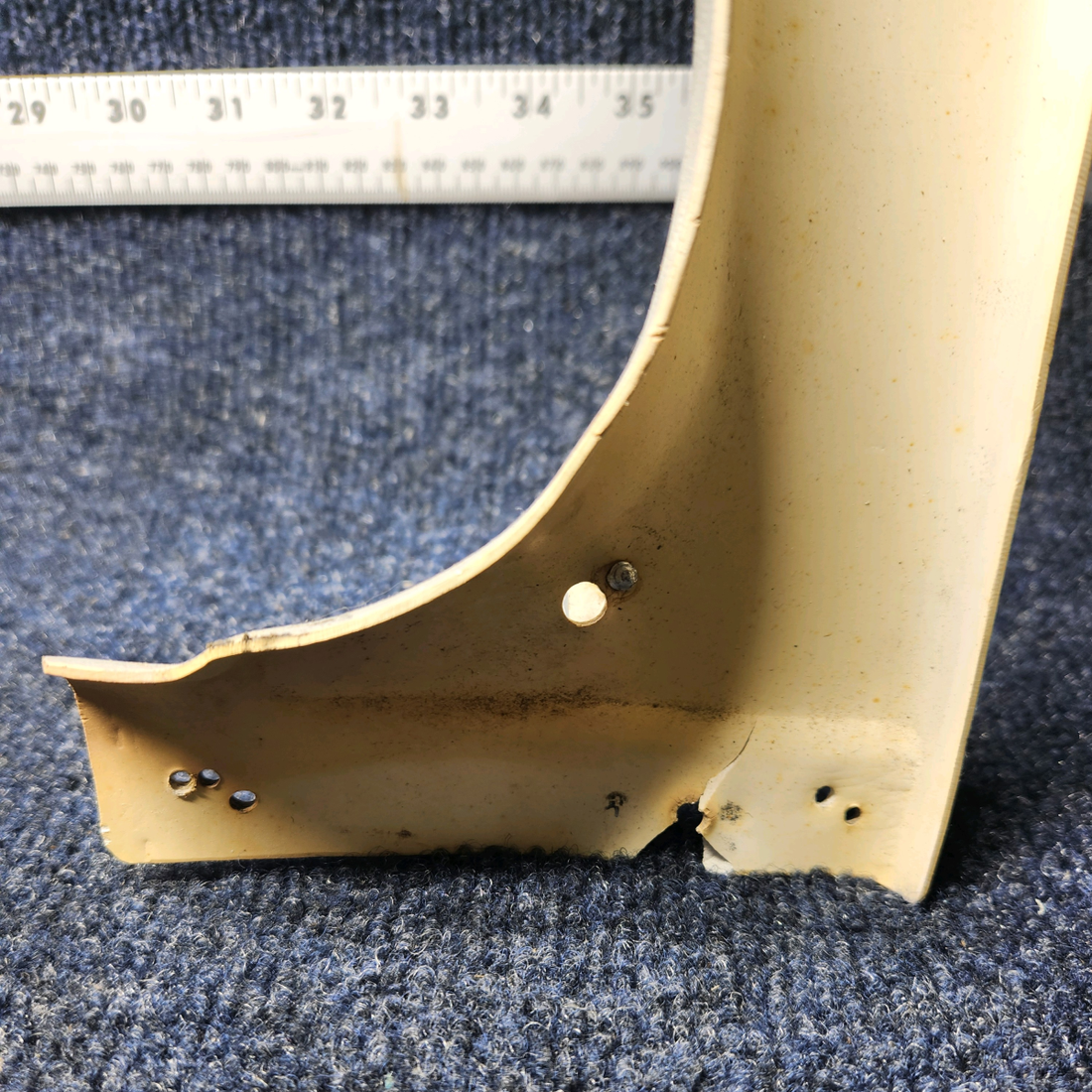 Used aircraft parts for sale, 78349-008 Piper PA32RT-300 COVER - WINDOW TRIM MIDDLE RIGHT