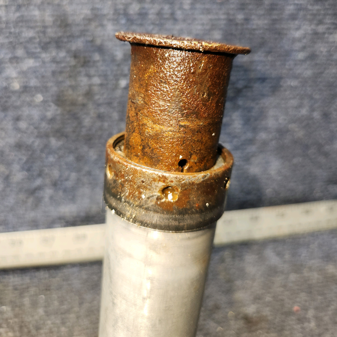 Used aircraft parts for sale, 78738-02 Piper PA-28-140 Stub Axle with Chrome Piston Tube – LH