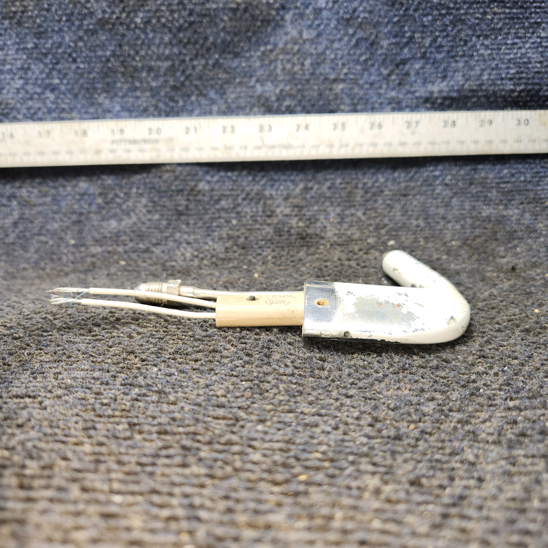 Used aircraft parts for sale, 50-384040-1 Beechcraft 35-33 Heated Pitot Tube Assembly (Volts: 12)