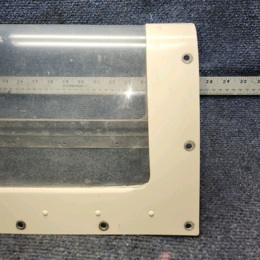 Used aircraft parts for sale, 0523115-2 CESSNA 172K LANDING LIGHT LENS AND RETAINER