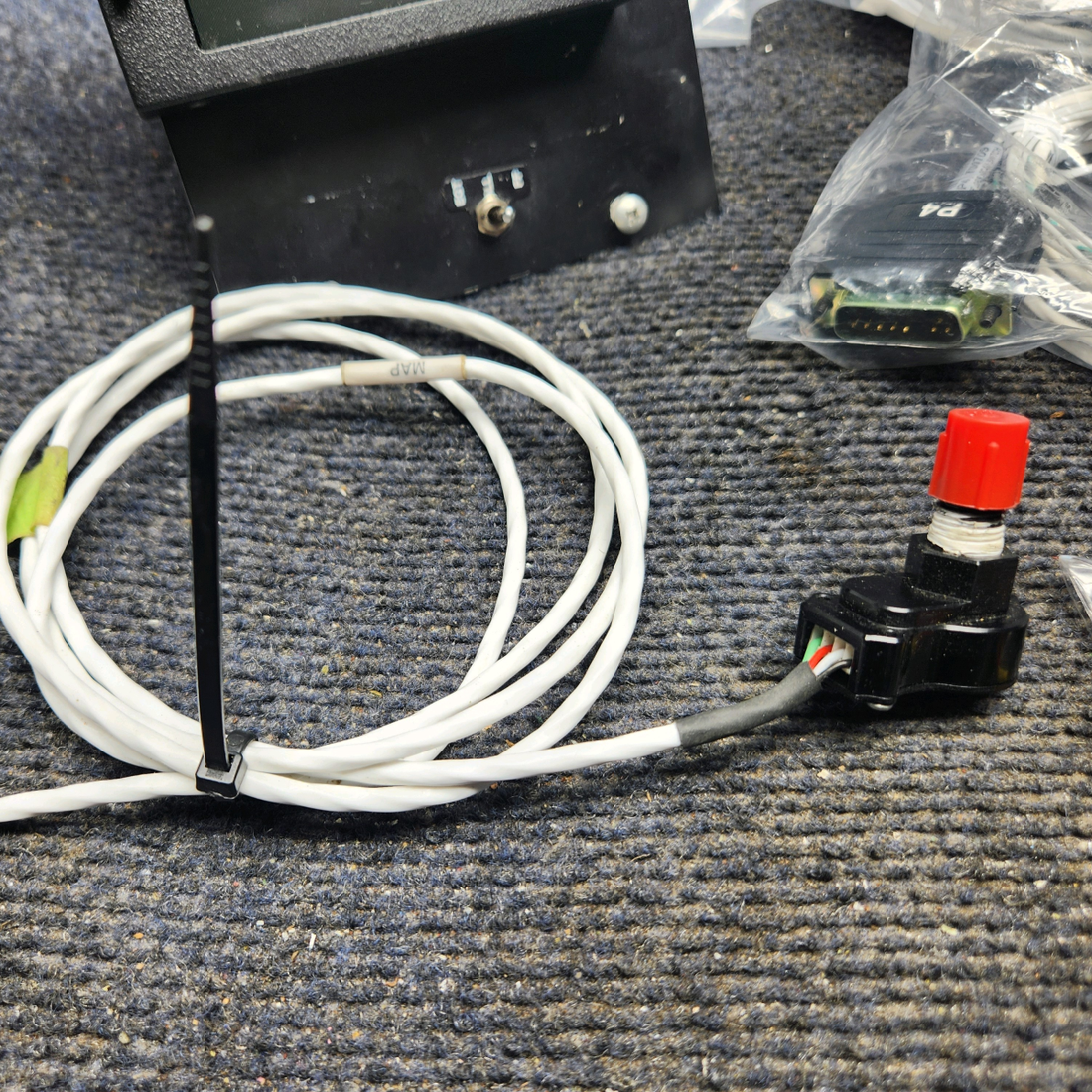 Used aircraft parts for sale, EMD-700/730/800/830 J.P Instruments EMD-830 Beechcraft A24R Engine Data Monitor System with Probes SIX CYL (14-28V)
