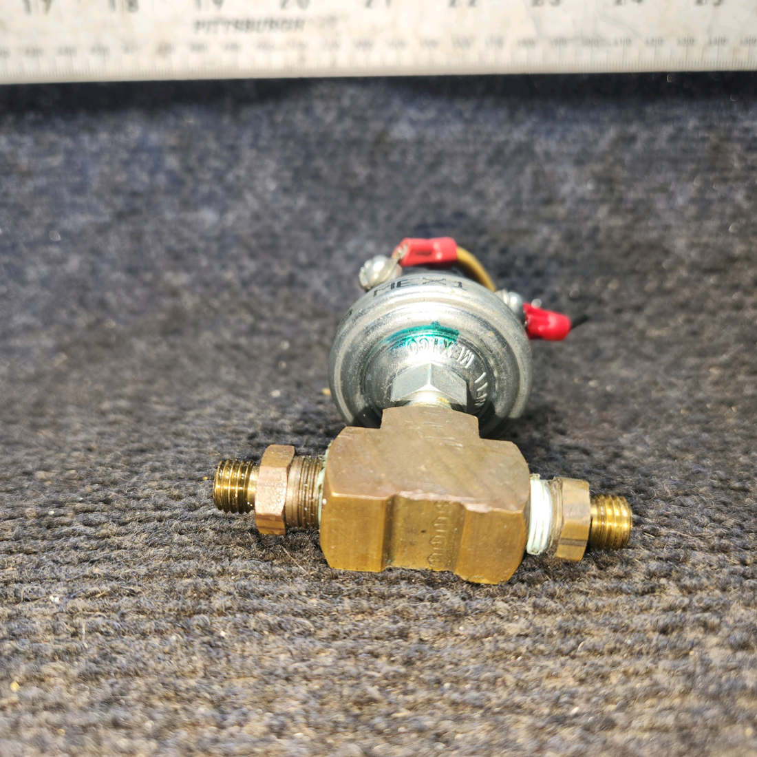 Used aircraft parts for sale, 76575-4 Honeywell Cessna 172E Hobbs Pressure Switch