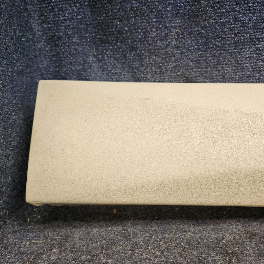 Used aircraft parts for sale, 76307-007 piper PA-28-181 Center Fresh Air Vent Duct