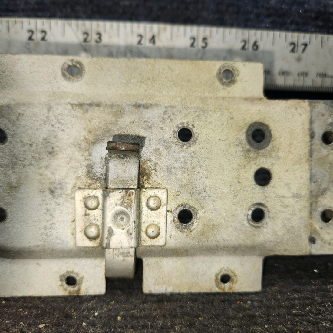 Used aircraft parts for sale, 0413388-1 cessna 150G Mounting Plate Assembly