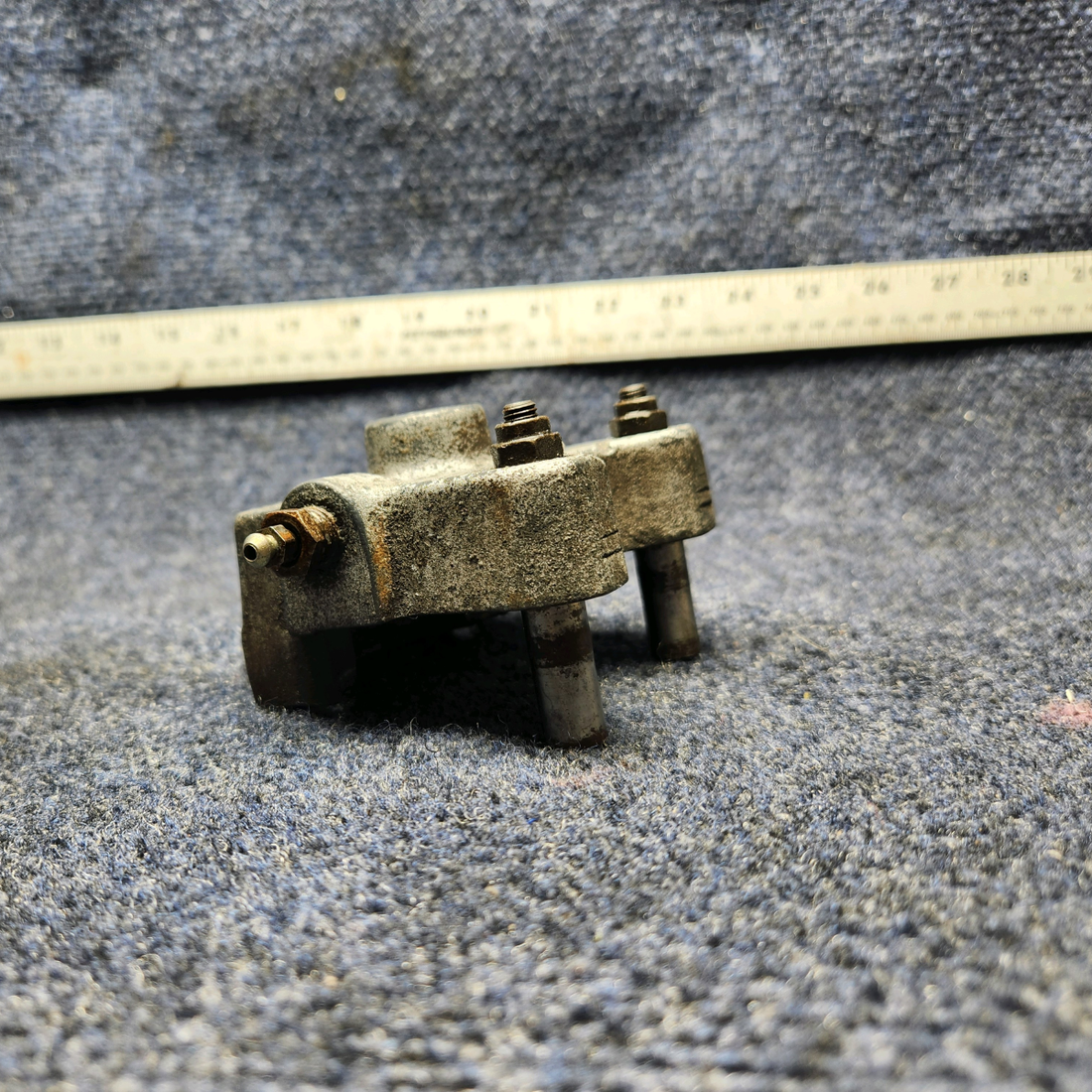 Used aircraft parts for sale, 30-56A Cleveland MOONEY M20J BRAKE CALIPER ASSEMBLY LH / RH